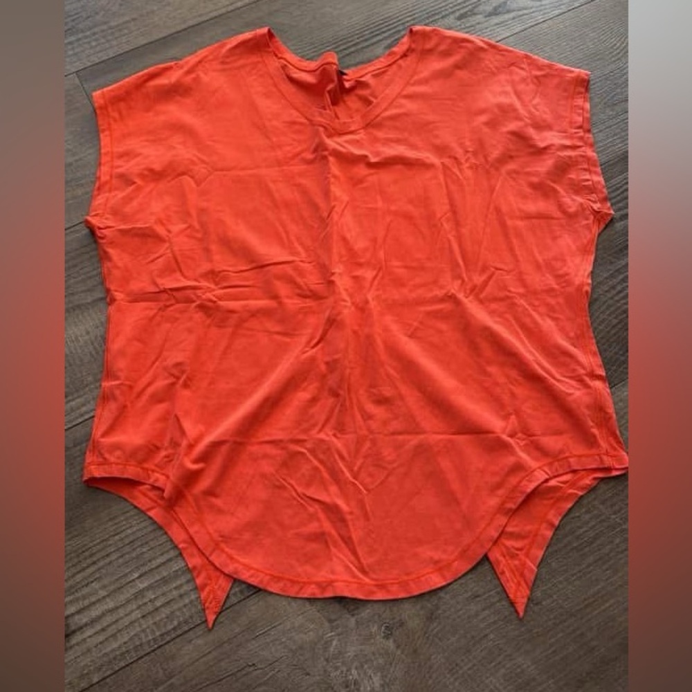 Ptula Jamie Tie up tee